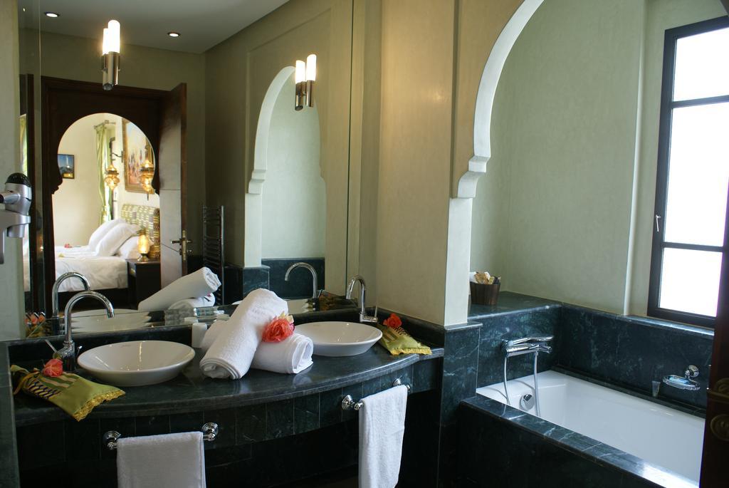 La Kasbah Aalma D'Or Hotell Najem Rum bild