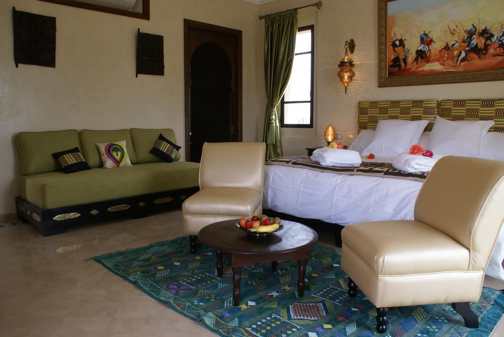 La Kasbah Aalma D'Or Hotell Najem Rum bild
